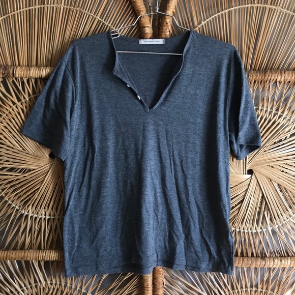 PJ Tee || - Picture 1 of 3